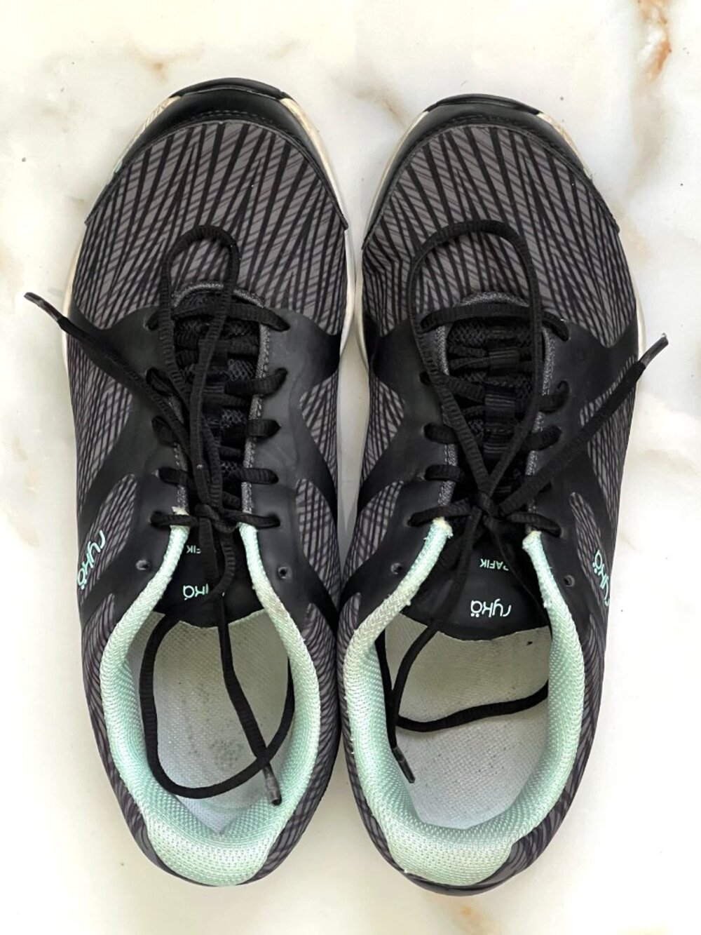 Women's RYKA Grafik Cross Trainer Sneakers Shoes, Black & Mint Green, 9M, EUC